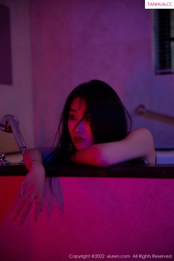   [XiuRen]高清写真图 2022.11.10 No.5833 司柠 新人黑丝第28张图片